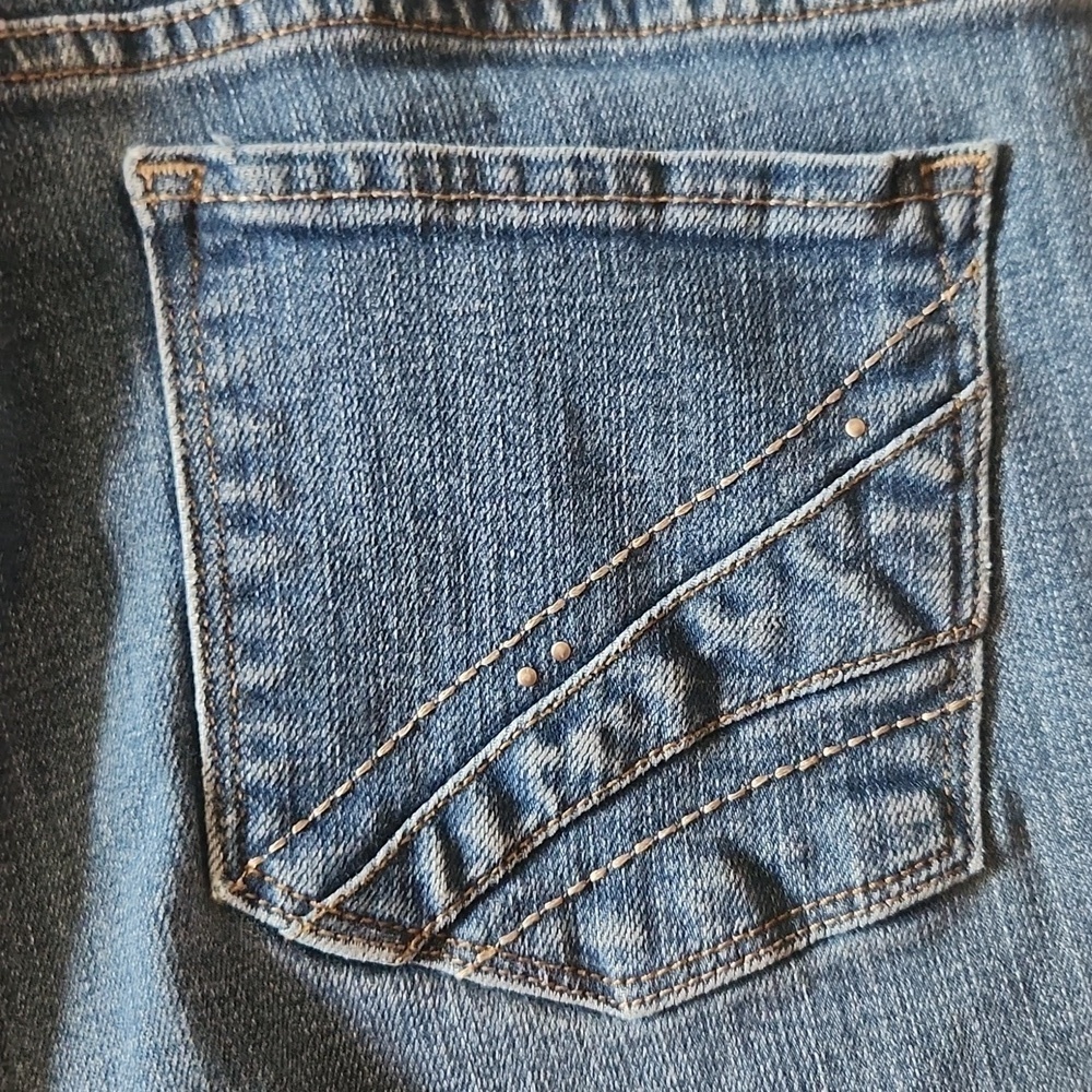 Vintage Y2K Signature Levis Bermuda Length Raw Hem Demin Jean Shorts Retro Fryed - Picture 8 of 9